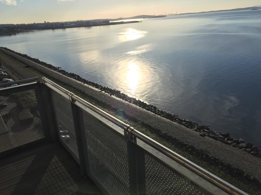 Western Harbour * EDI